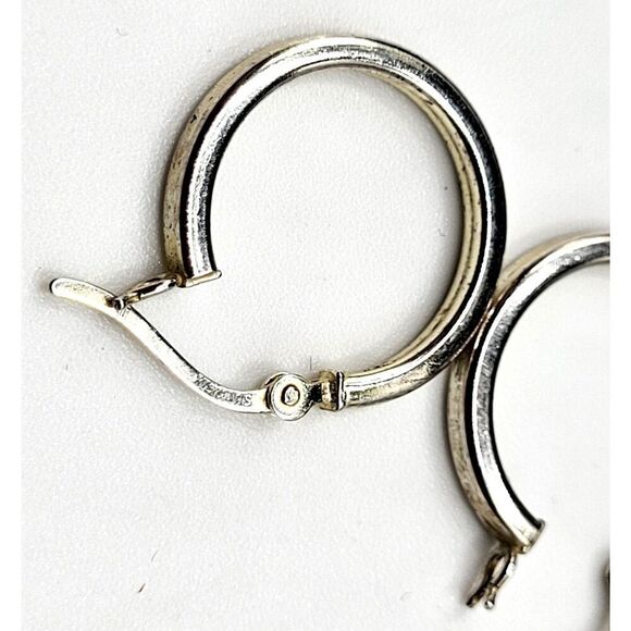 Dainty Sterling Silver Hoop Earrings Signed 925 .6in dia - Picture 2 of 4